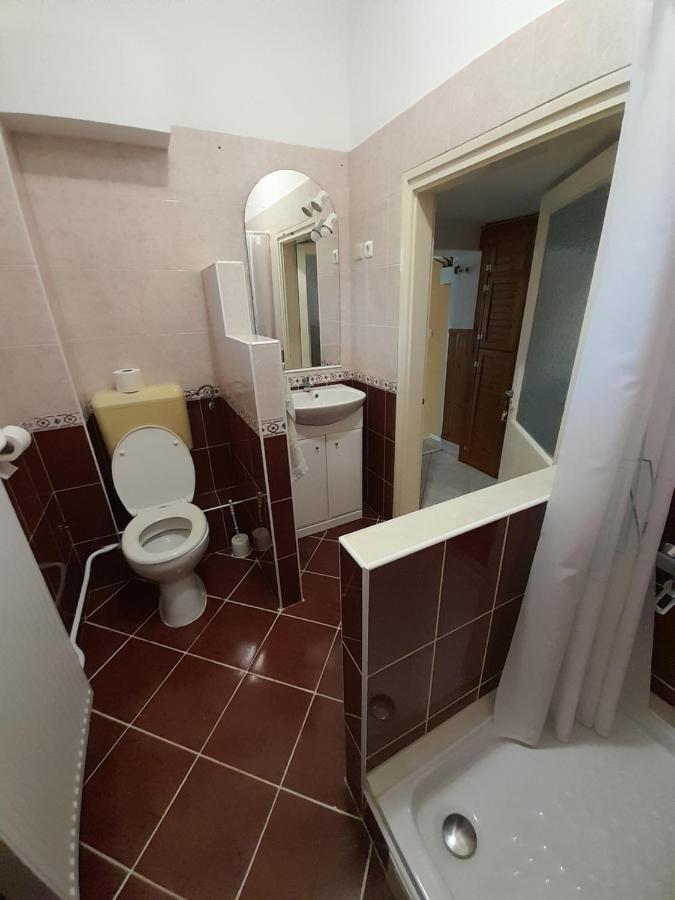 Napsugar Vendeghaz Apartment Tiszaujvaros Exterior photo